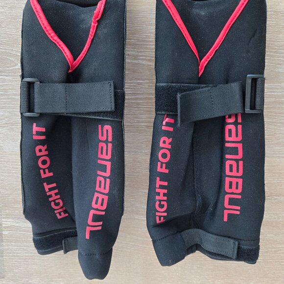 Sanabul Essential Hybrid Sleeve Kickboxing Shin Guards for MMA Shin Guards Muay - Picture 8 of 11